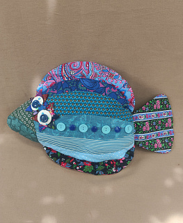 Текстильная подушка "Рыбка" в интернет-магазине Своими Руками