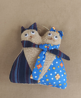 Текстильная игрушка "Котики неразлучники" в интернет-магазине Своими Руками