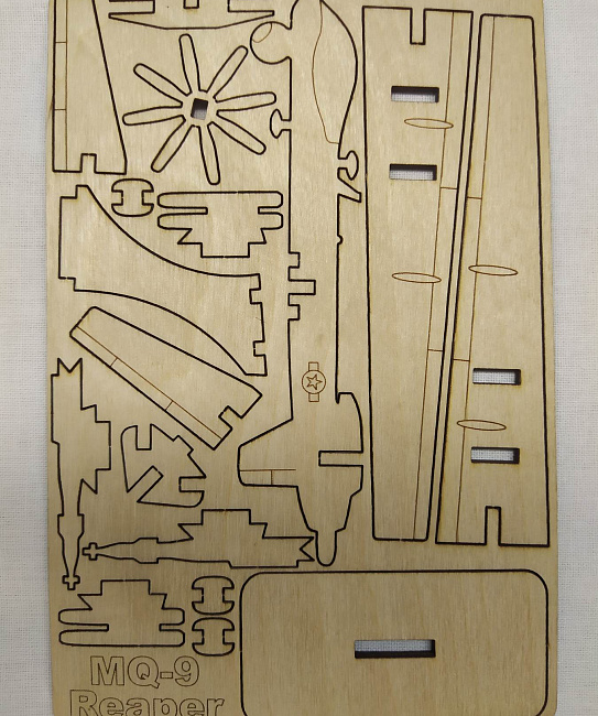 Конструктор из дерева самолет "MQ-9 Reaper" в интернет-магазине Своими Руками